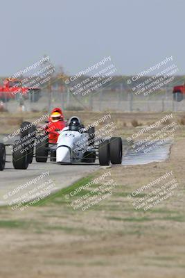 media/Oct-25-2025-CalClub SCCA (Sat) [[34c778dfbe]]/Group 5/Qualifying/